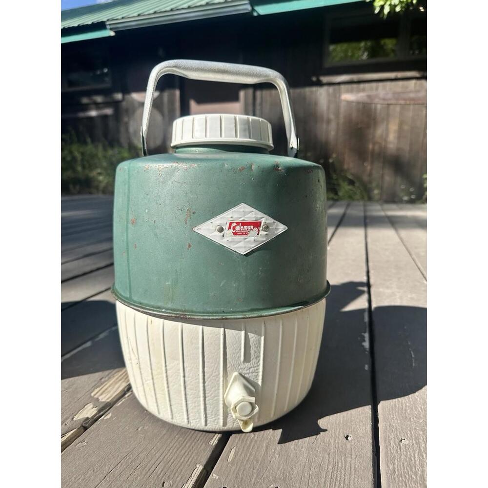 Vintage Coleman Water Jug Cooler 2 Gallon Green & White Metal Plastic Wichita